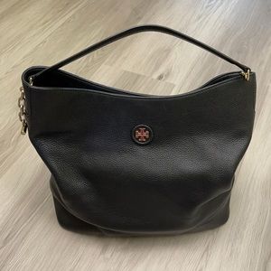 Tory Burch Slouchy Hobo Pebbled Leather Black
